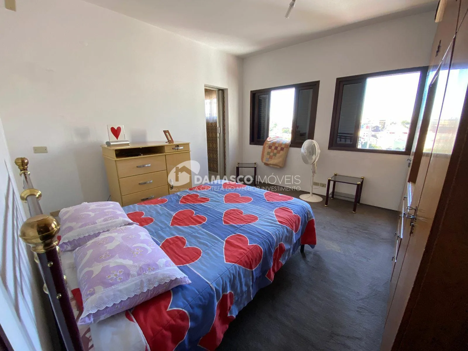 Sobrado à venda 4 Quartos, 1 Suite, 2 Vagas, 310M², Olímpico, São Caetano do Sul - SP