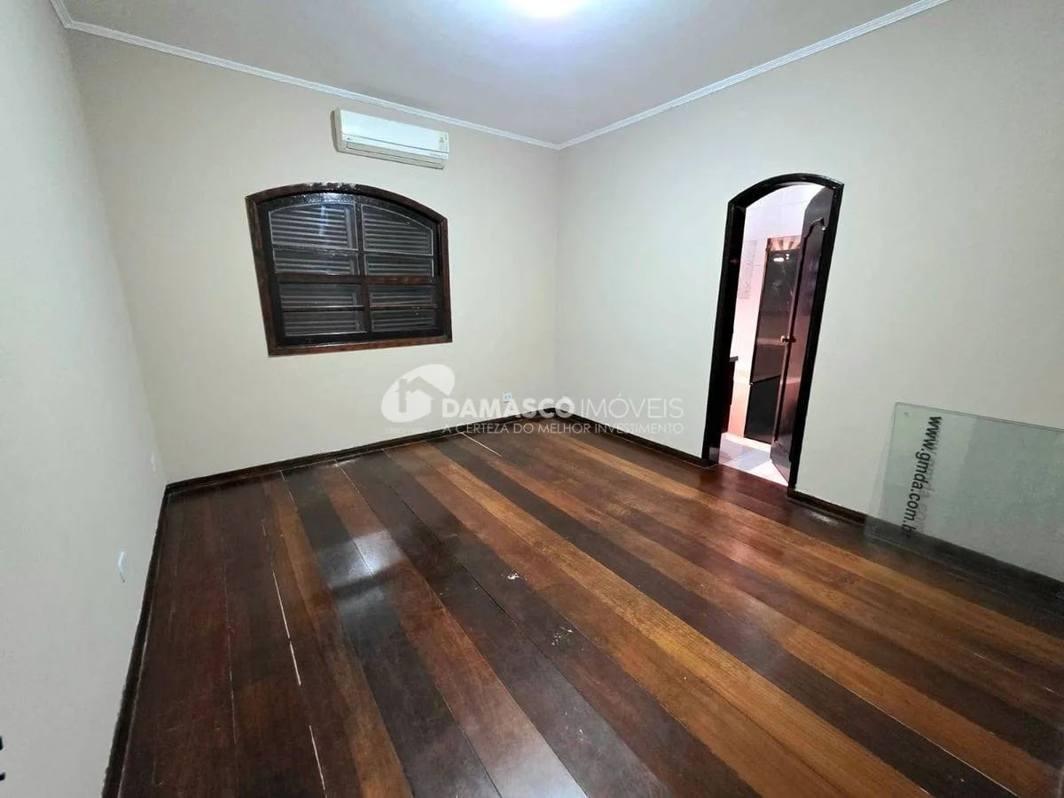 Casa Térrea à venda em Santo André