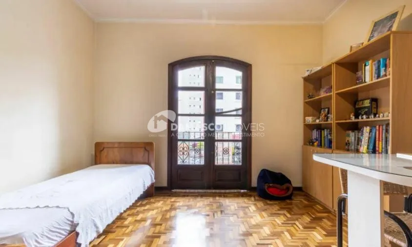 Sobrado à venda 3 Quartos, 1 Suite, 3 Vagas, 450M², Santa Paula, São Caetano do Sul - SP