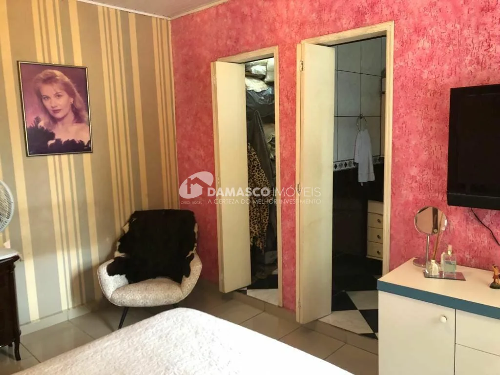 Sobrado à venda 4 Quartos, 2 Suites, 3 Vagas, 169M², Olímpico, São Caetano do Sul - SP