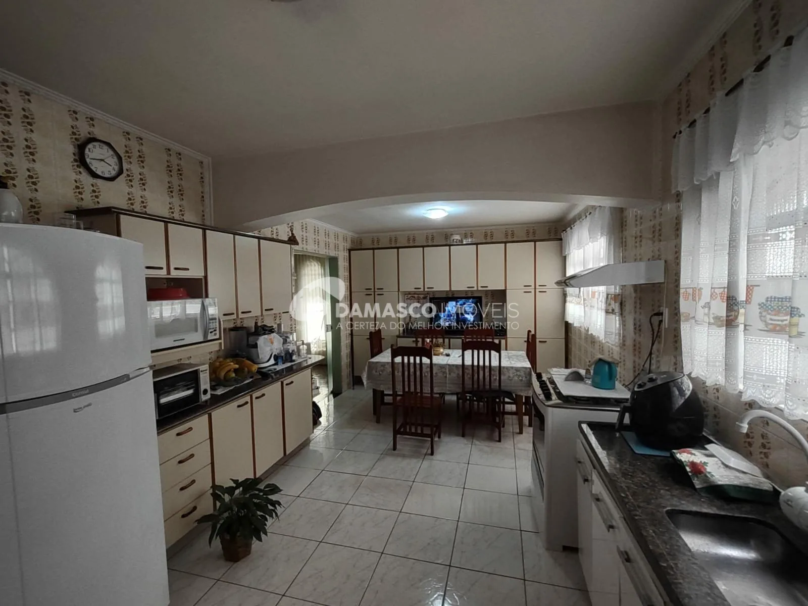 Sobrado para Locação 4 Quartos, 1 Suite, 5 Vagas, 370M², Vila Metalúrgica, Santo André - SP