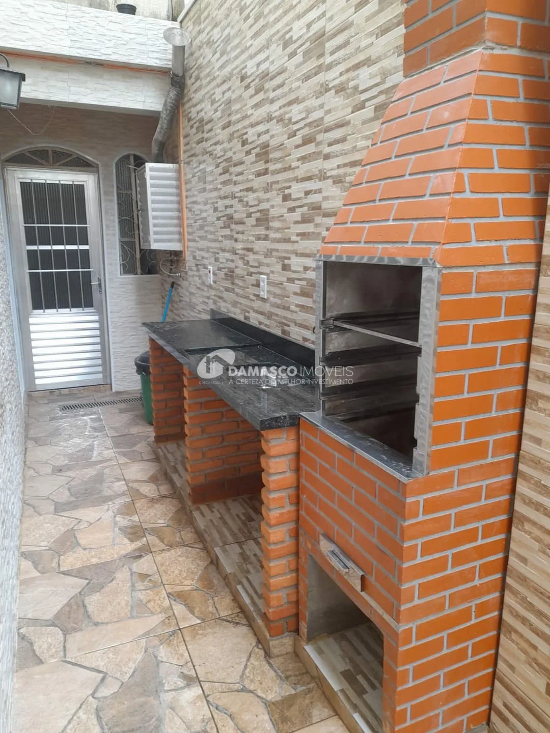 Sobrado à venda 4 Quartos, 2 Suites, 3 Vagas, 210M², Parque Tomas Saraiva, São Paulo - SP