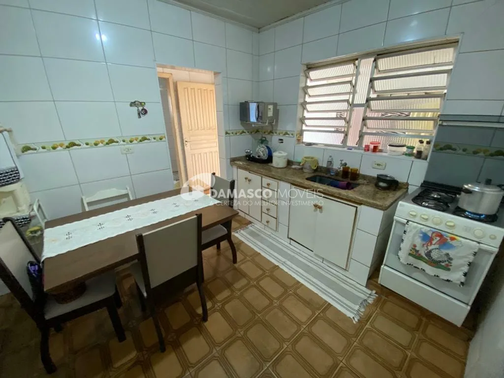 Casa à venda 2 Quartos, 2 Vagas, Vila Palmares, Santo André - SP
