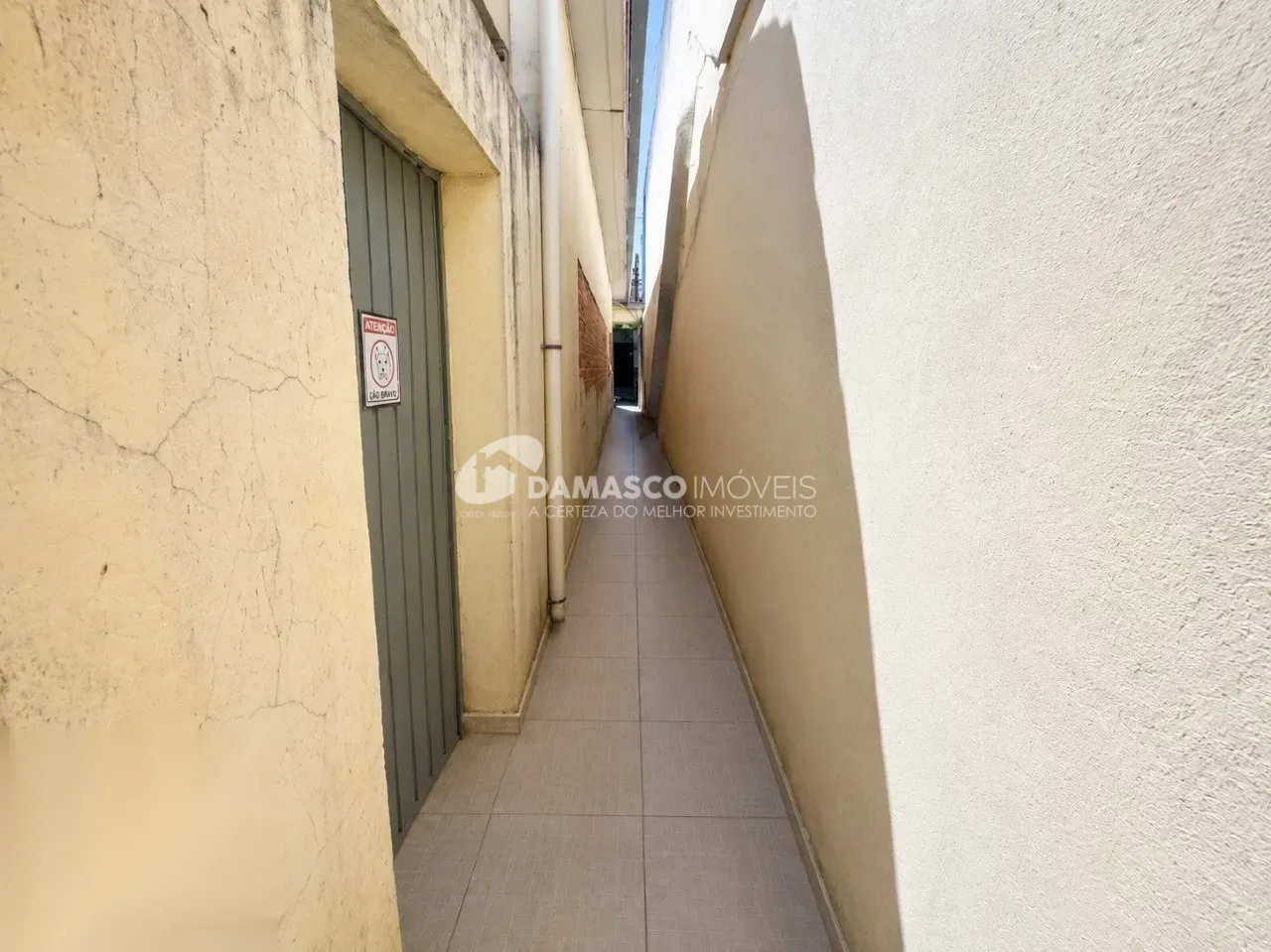Casa Térrea com 229m² de terreno e 134m² de área construída, próximo a USCS e ao ASSAI, à venda, Centro, São Caetano do Sul, SP