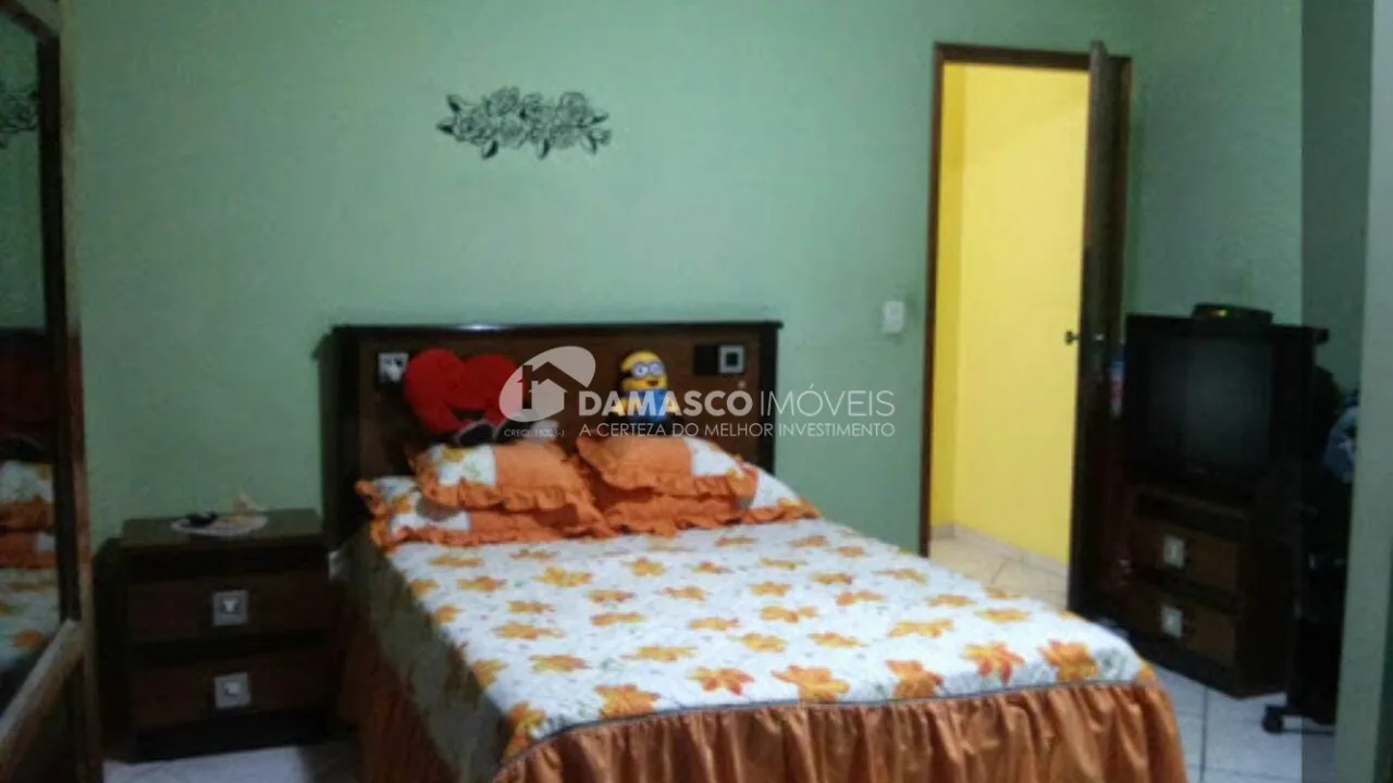 Sobrado à venda 3 Quartos, 1 Suite, 4 Vagas, 176M², Jardim Santo Alberto, Santo André - SP