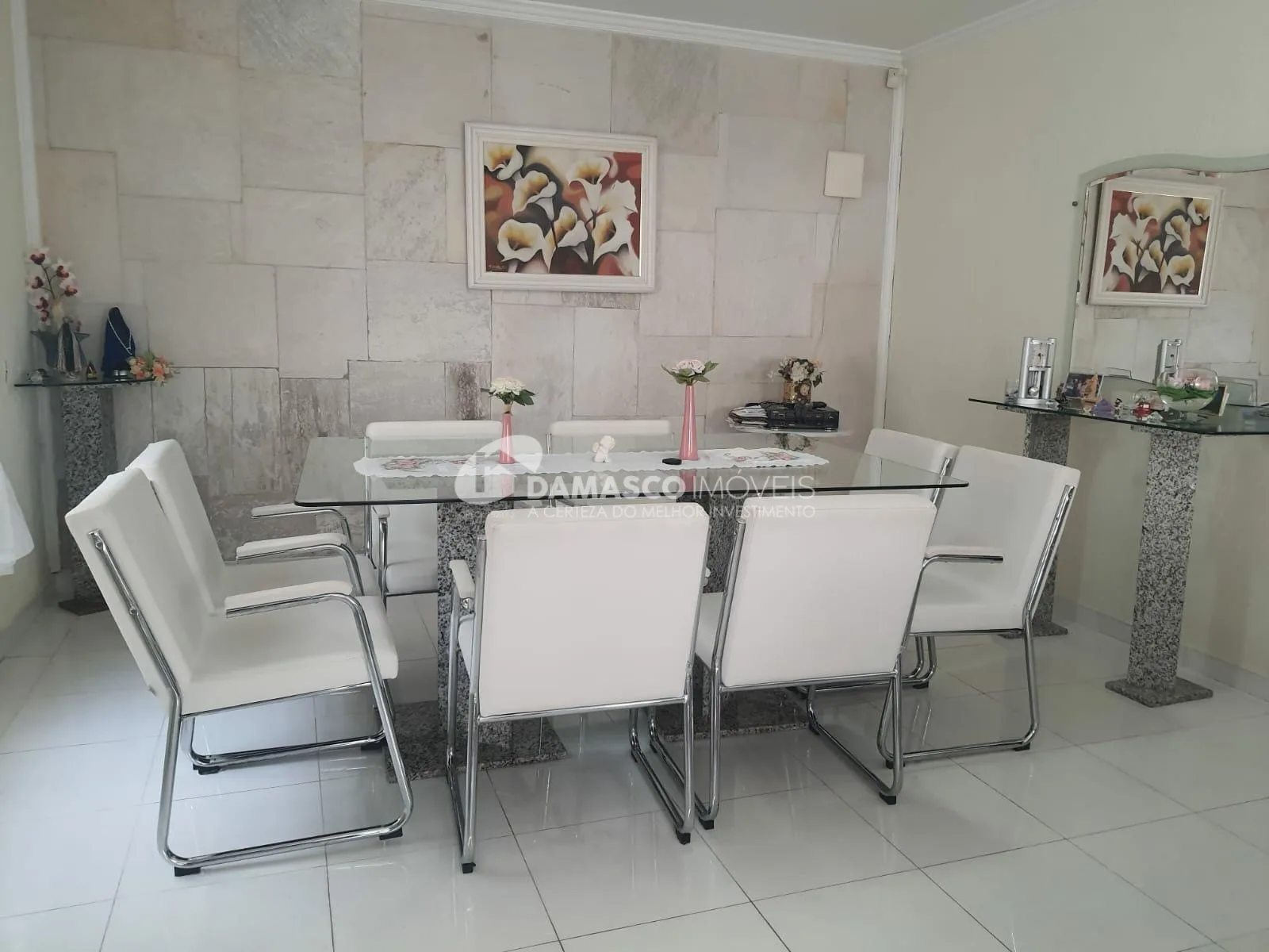 Sobrado à venda 3 Quartos, 1 Suite, 12 Vagas, 300M², Cerâmica, São Caetano do Sul - SP