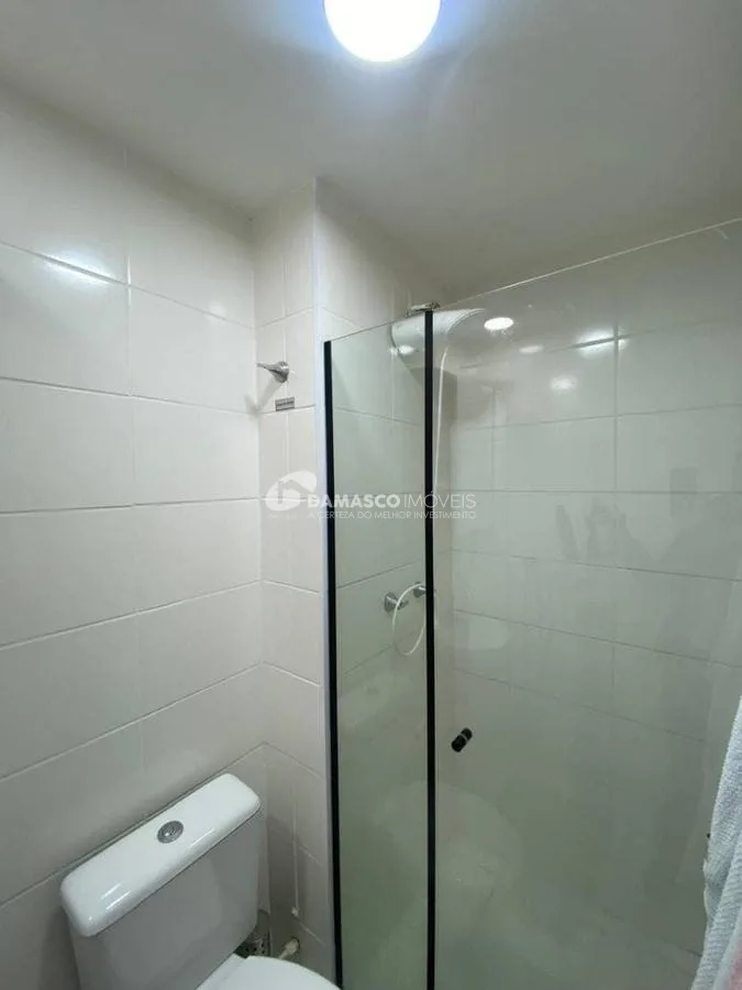 Apartamento com 1 Suite e 1 Vaga de Garagem