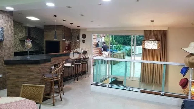 Sobrado à venda 3 Quartos, 3 Suites, 5 Vagas, 480M², Santa Paula, São Caetano do Sul - SP