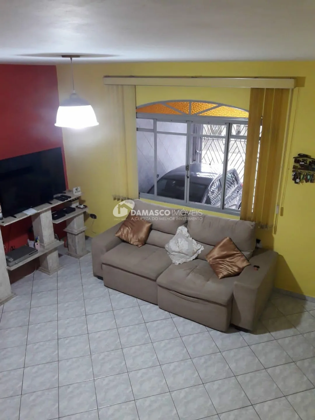 Sobrado à venda 3 Quartos, 1 Suite, 2 Vagas, 110M², Jardim Guairaca, São Paulo - SP
