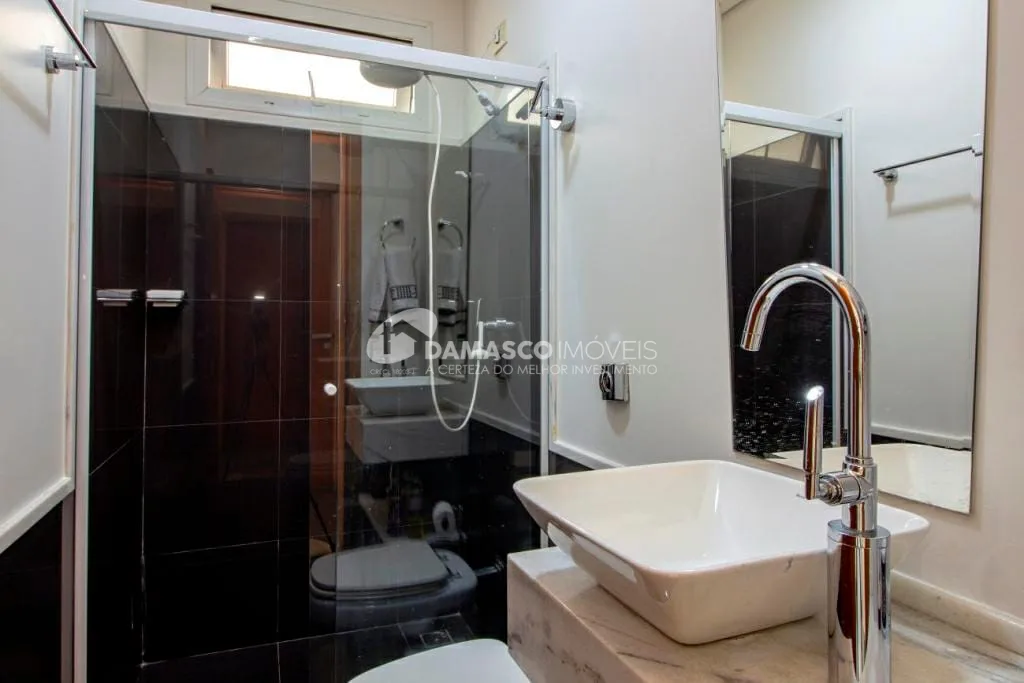 Sobrado à venda 4 Quartos, 4 Suites, 6 Vagas, 550M², Jardim São Caetano, São Caetano do Sul - SP