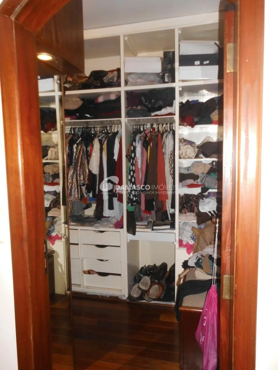 Sobrado à venda 3 Quartos, 2 Suites, 5 Vagas, 280M², Olímpico, São Caetano do Sul - SP
