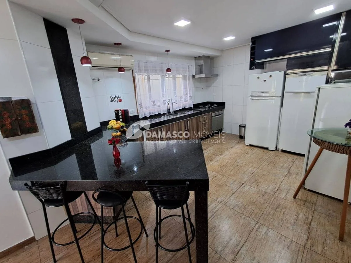 Sobrado para Venda 3 Quartos, 2 Suites, 4 Vagas, Santa Paula, São Caetano do Sul - SP