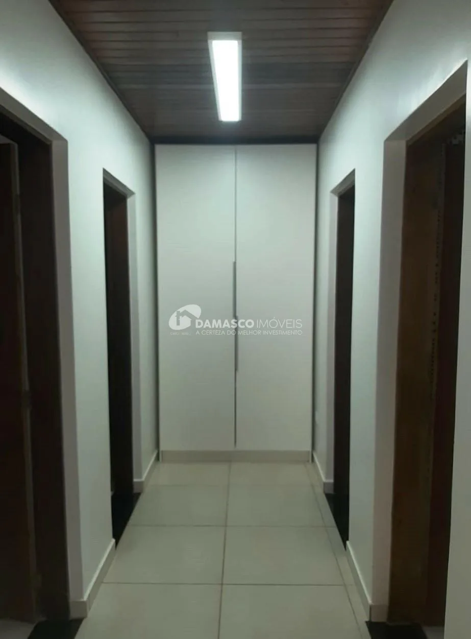 Chácara à venda 4 Quartos, 3 Suítes, 10 Vagas, Horto F Dois, Mairinque - SP