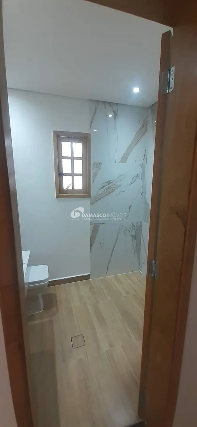 Sobrado à venda 3 Quartos, 2 Vagas, 250M², Vila Monumento, São Paulo - SP