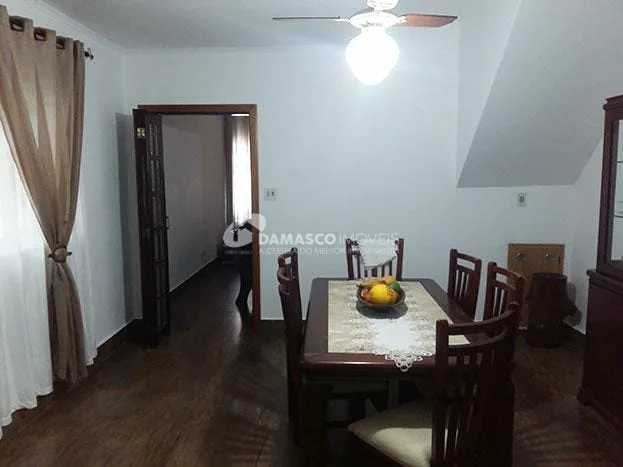 Sobrado à venda 3 Quartos, 1 Suite, 4 Vagas, 201M², Santa Maria, São Caetano do Sul - SP