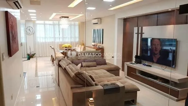 Sobrado à venda 3 Quartos, 3 Suites, 5 Vagas, 480M², Santa Paula, São Caetano do Sul - SP
