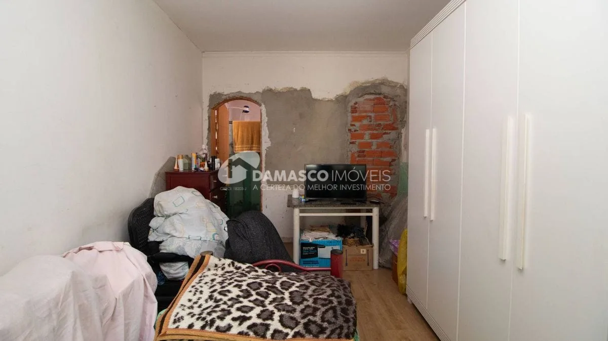 Imóvel com duas casas Bairro Osvaldo Cruz