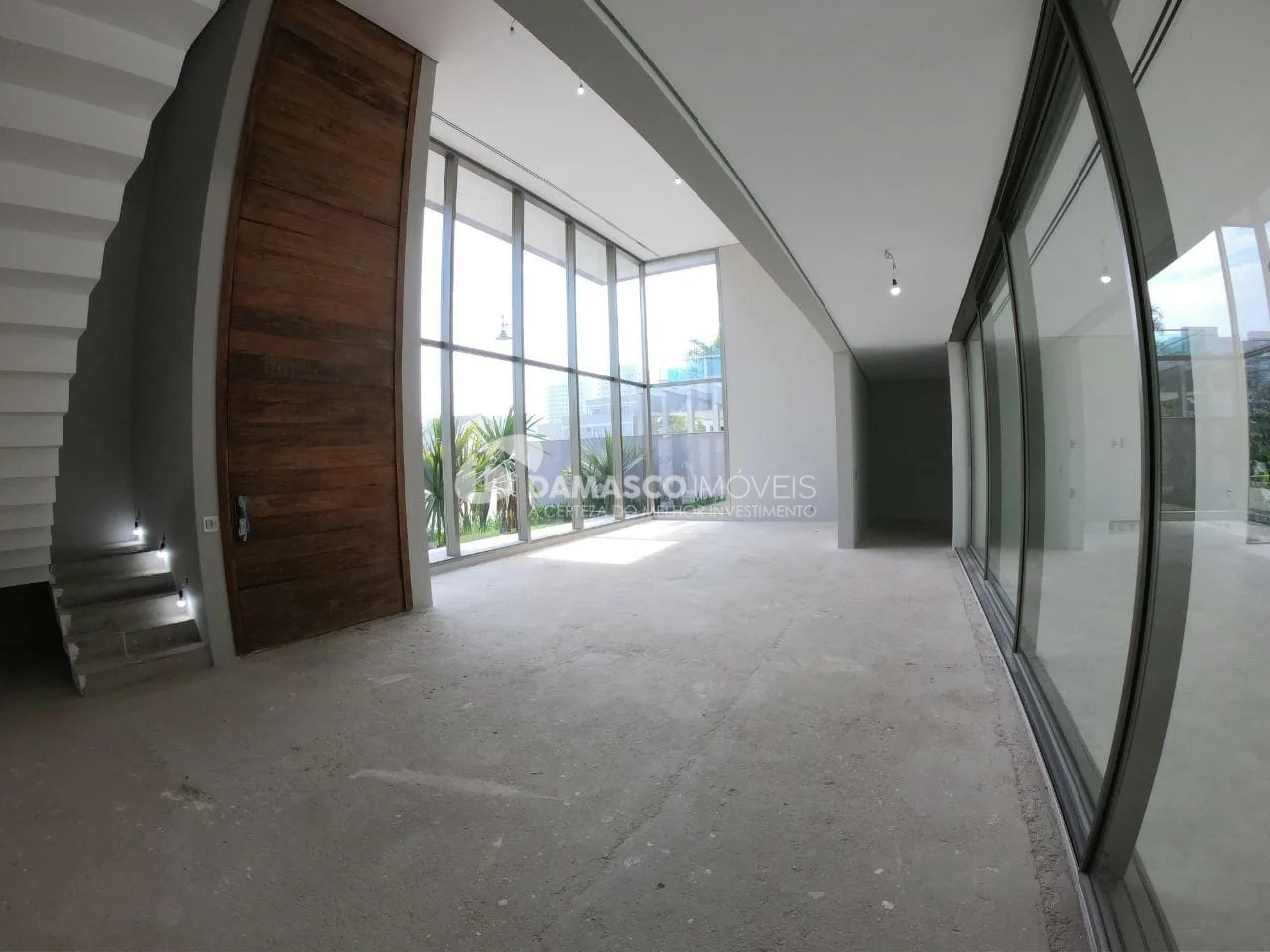 Sobrado à venda 5 Quartos, 5 Suites, 6 Vagas, 950M², Cerâmica, São Caetano do Sul - SP