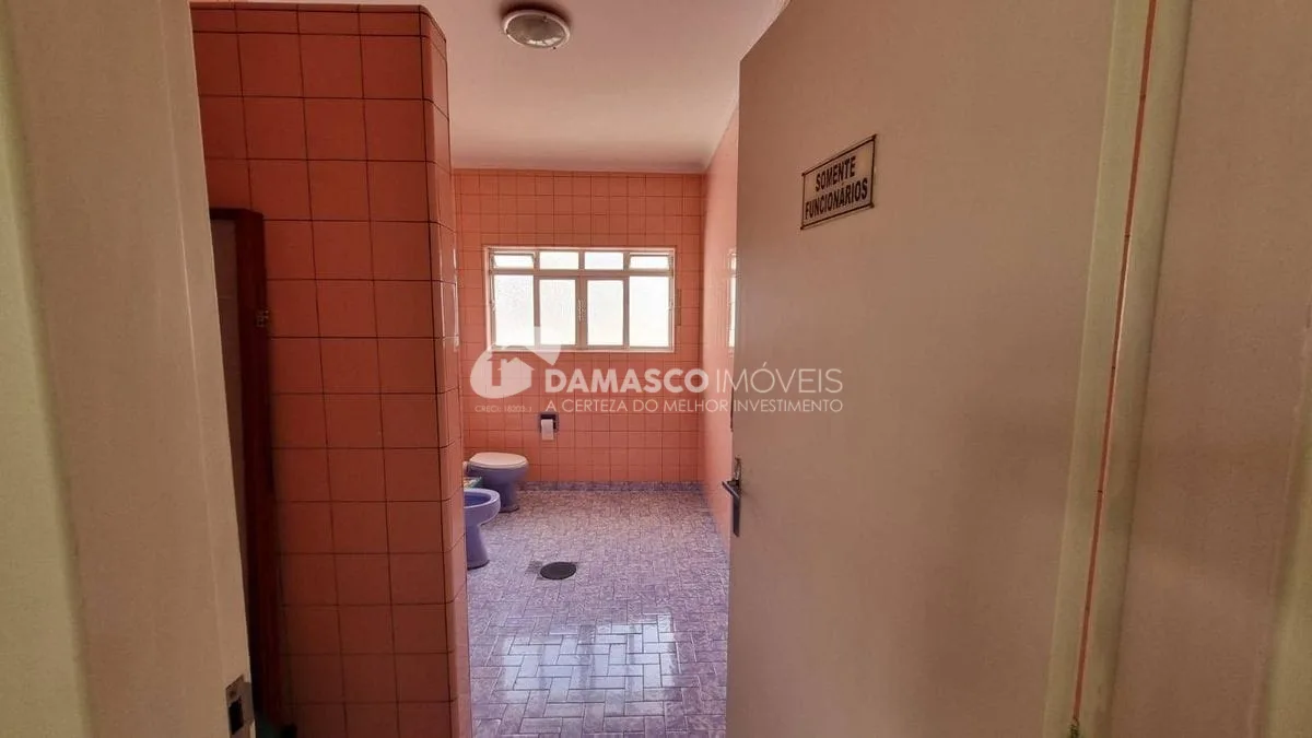 Sobrado à venda, 3 dorm (1suíte), 6 vagas, Olímpico