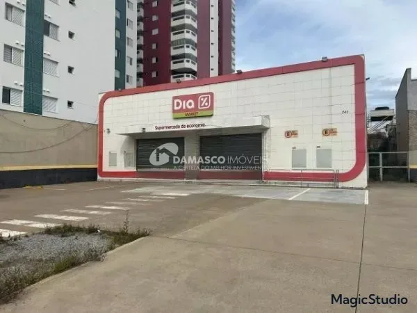 Salão Comercial com 604m² de área construída para locação, em local estratégico, Bairro Barcelona, São Caetano do Sul, SP