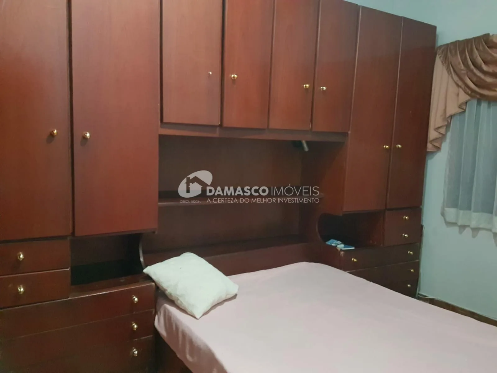 Casa à venda 3 Quartos, 2 Vagas, Cerâmica, São Caetano do Sul - SP