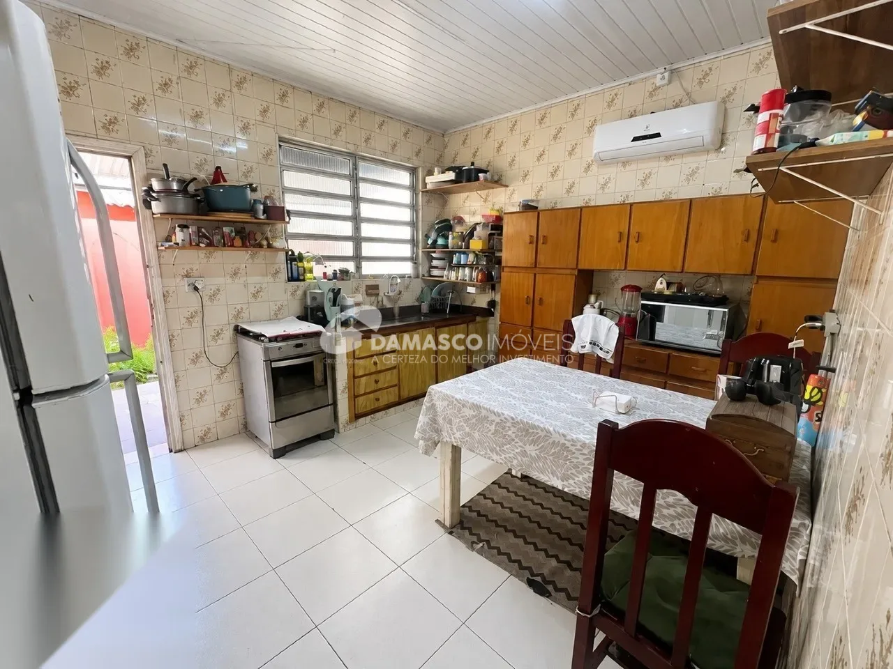 Casa Térrea com 229m² de terreno e 134m² de área construída, próximo a USCS e ao ASSAI, à venda, Centro, São Caetano do Sul, SP