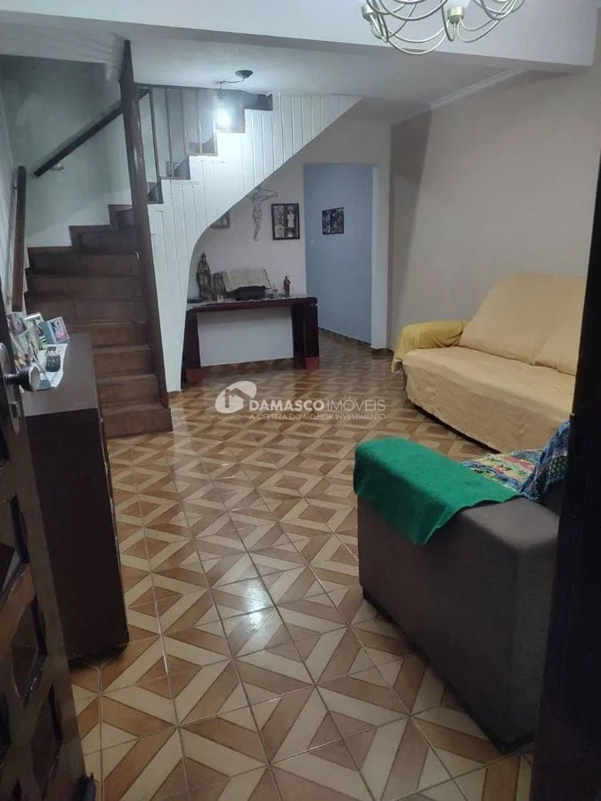SOBRADO BAIRRO FUNDAÇÃO