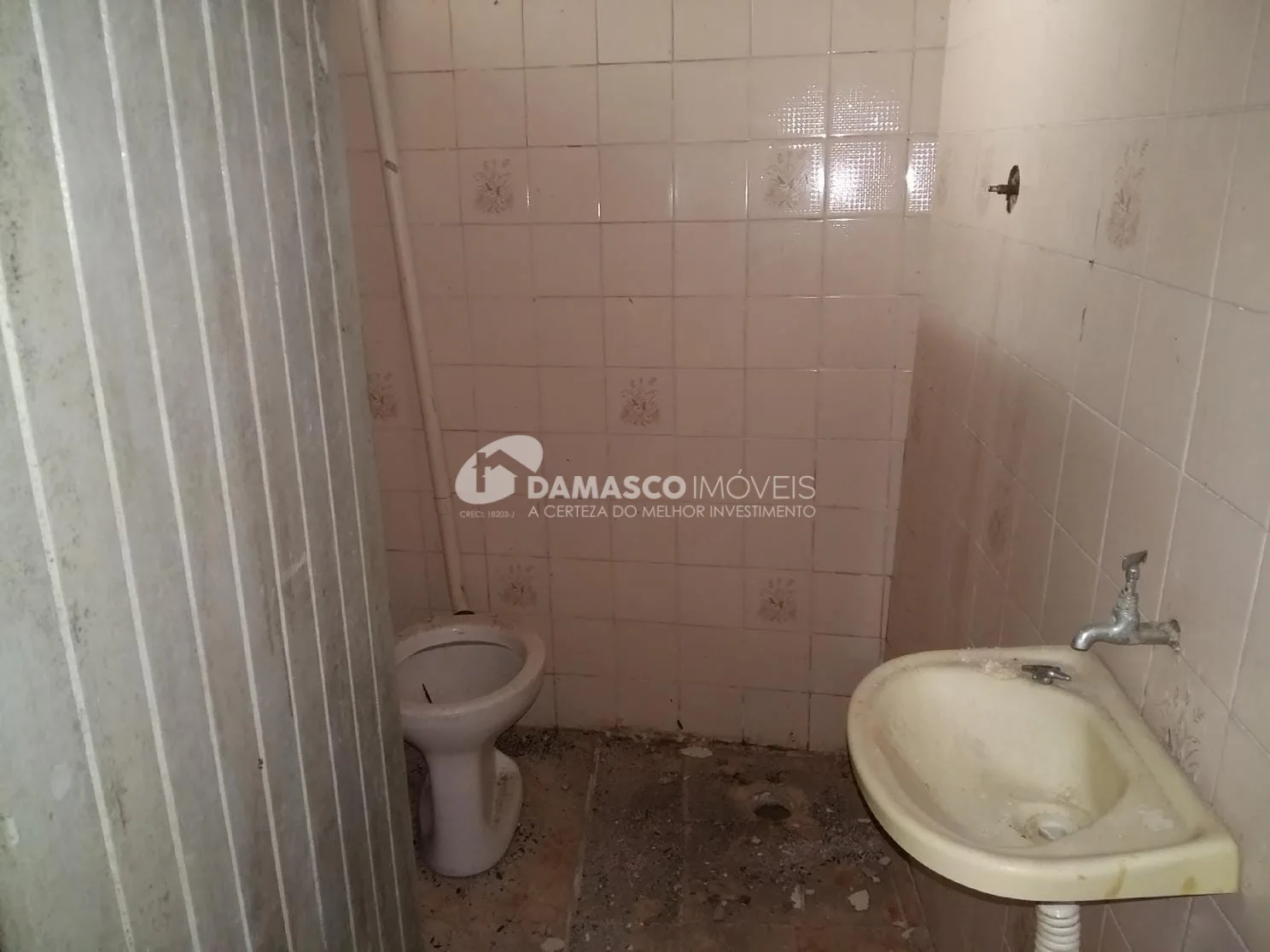 Casa à venda 2 Quartos, 3 Vagas, Vila Palmares, Santo André - SP