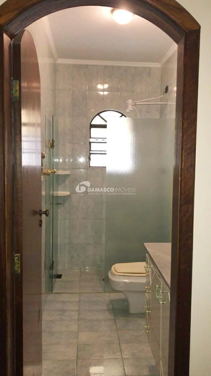 Casa à venda 2 Quartos, 1 Suite, 4 Vagas, 200M², Campestre, Santo André - SP