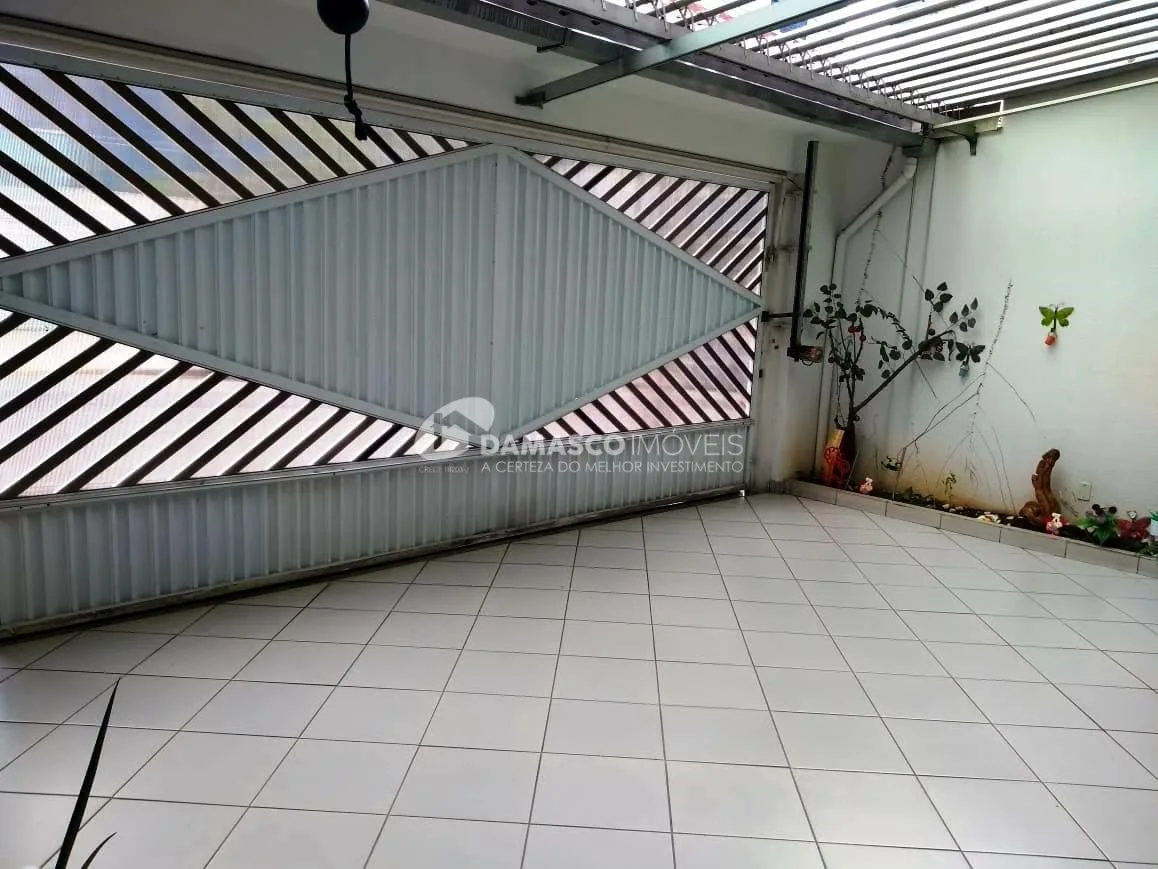 Sobrado à venda 3 Quartos, 1 Suite, 5 Vagas, 240M², Jardim, Santo André - SP