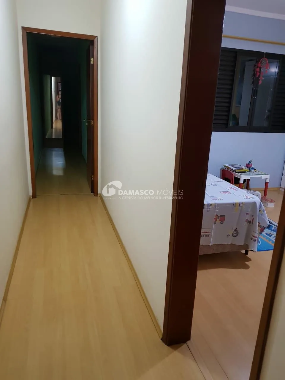 Sobrado à venda 4 Quartos, 1 Suite, 10 Vagas, 323M², Vila Linda, Santo André - SP