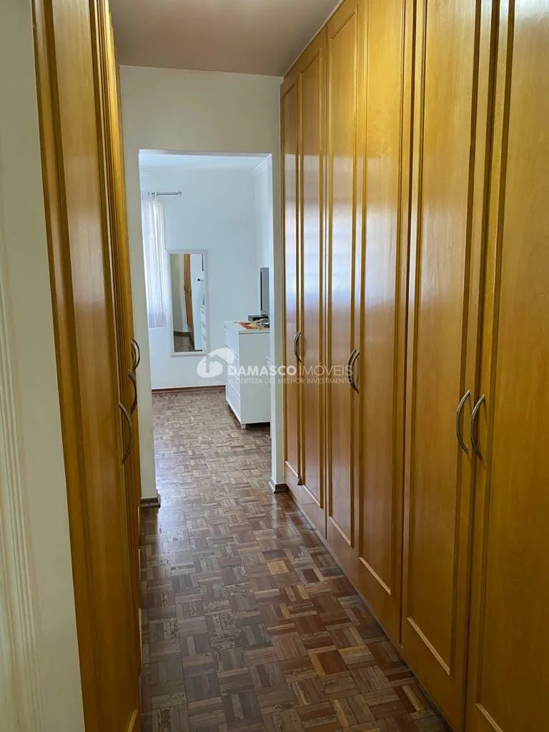 Sobrado à venda 3 Quartos, 1 Suite, 2 Vagas, 180M², Sítio da Figueira, São Paulo - SP