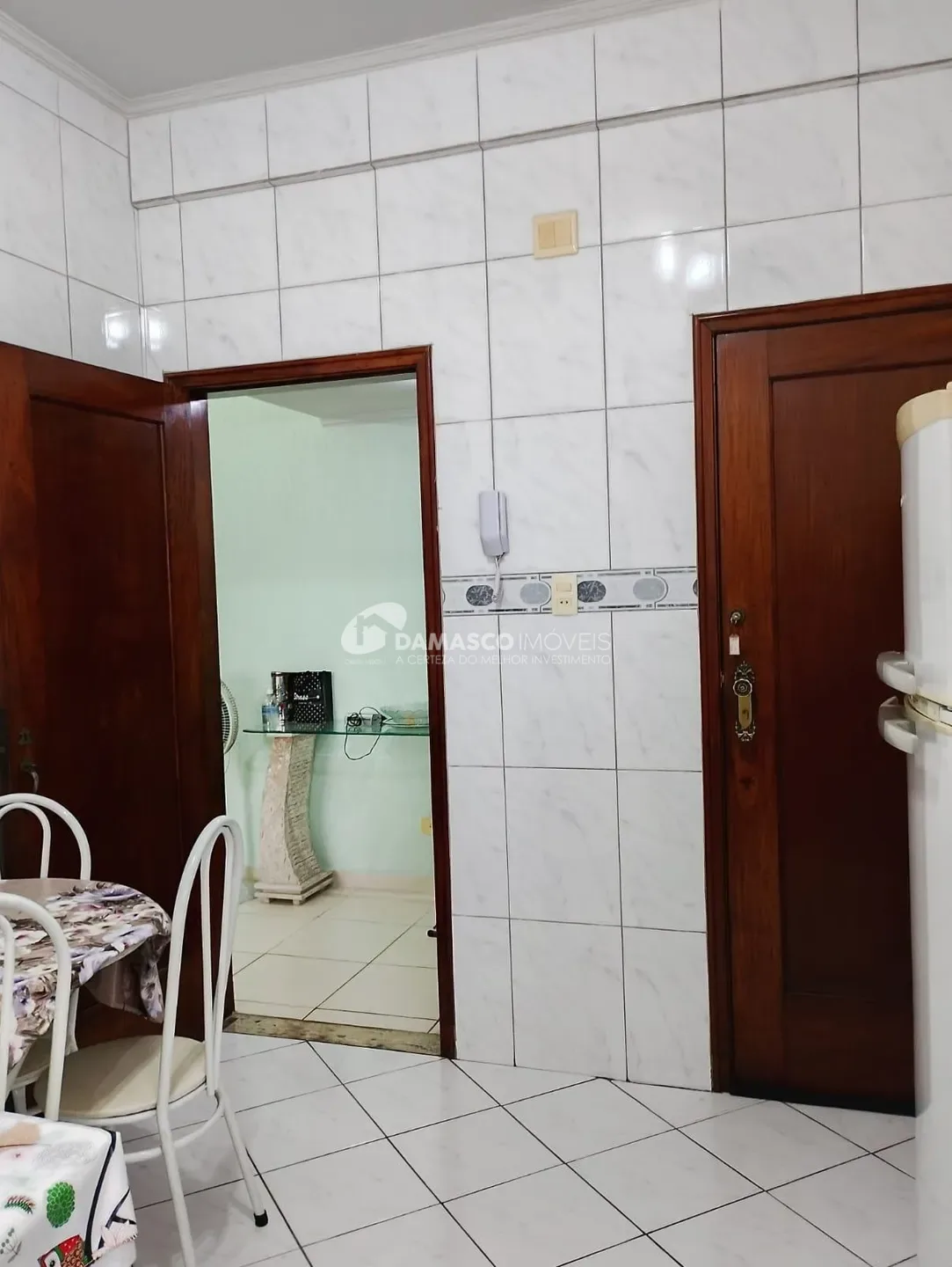 Apartamento à Venda de Frente para a Praia no Centro de São Vicente | 100 m² | 3 Dormitórios | 2 Suítes | 1 Vaga