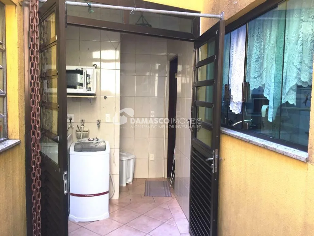 Sobrado para Venda 4 Quartos, 1 Suite, 4 Vagas, Nova Gerty, São Caetano do Sul - SP