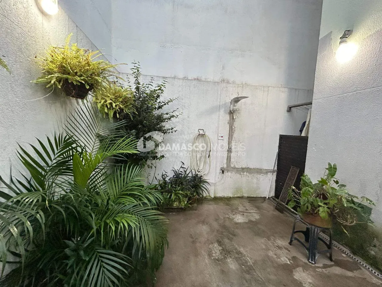 Sobrado à venda no Santa Paula | 176 m² | 2 dormitórios | 1 suíte | 4 vagas