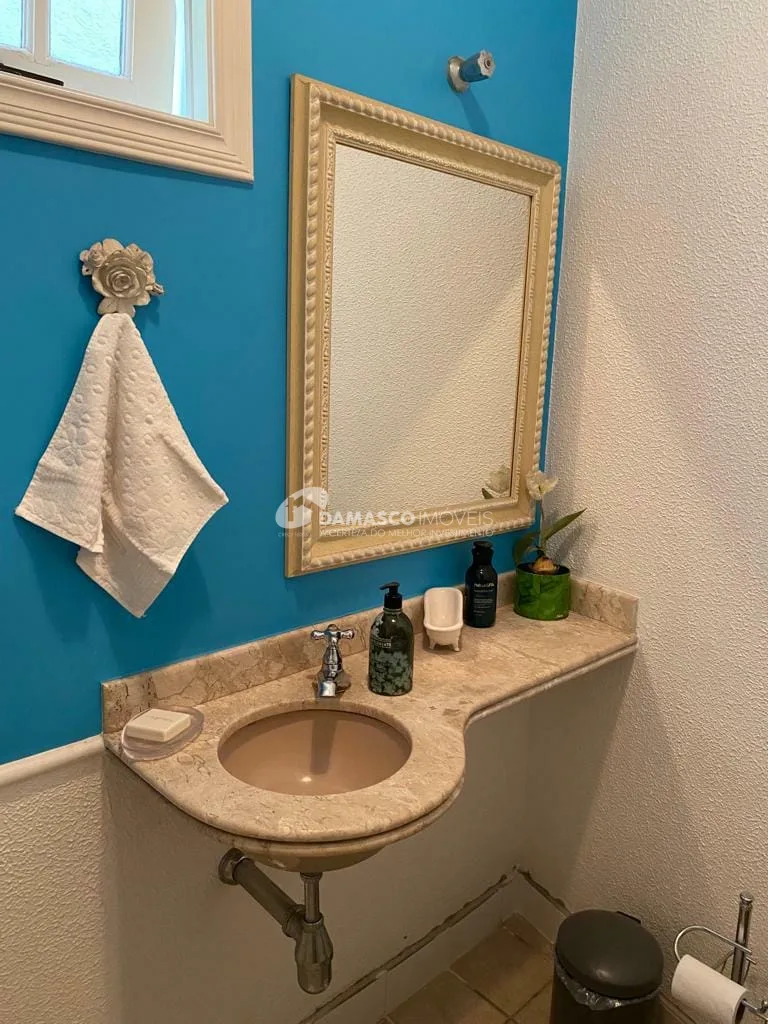 Sobrado à venda 3 Quartos, 1 Suite, 2 Vagas, 180M², Sítio da Figueira, São Paulo - SP