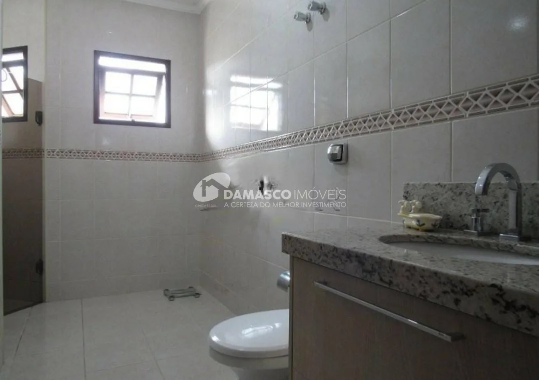 Sobrado à venda 3 Quartos, 3 Suites, 3 Vagas, 150M², Vila Alto de Santo André, Santo André - SP