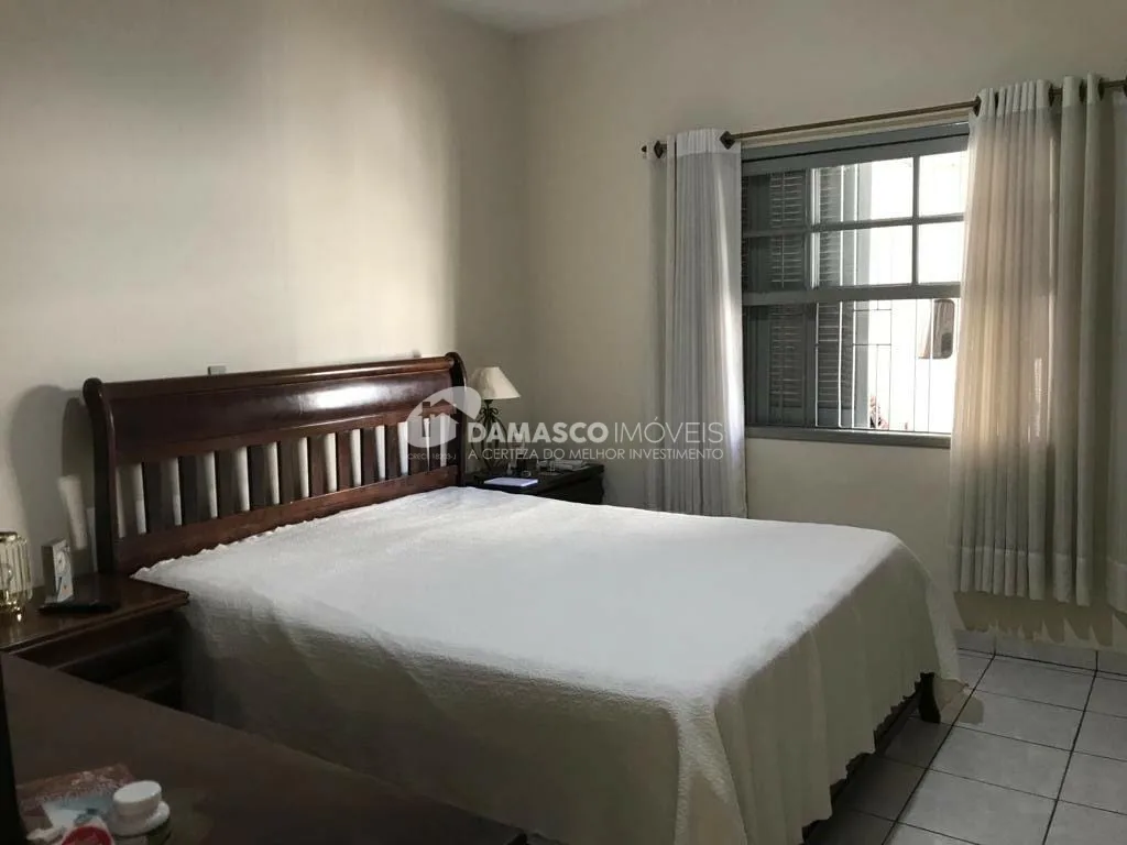 Casa à venda 2 Quartos, 4 Vagas, 180M², Olímpico, São Caetano do Sul - SP