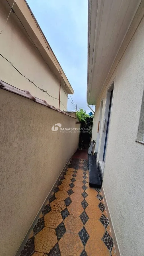 IMÓVEL TÉRREO NO BAIRRO SANTA PAULA COM DUAS CASAS E SALÃO COML