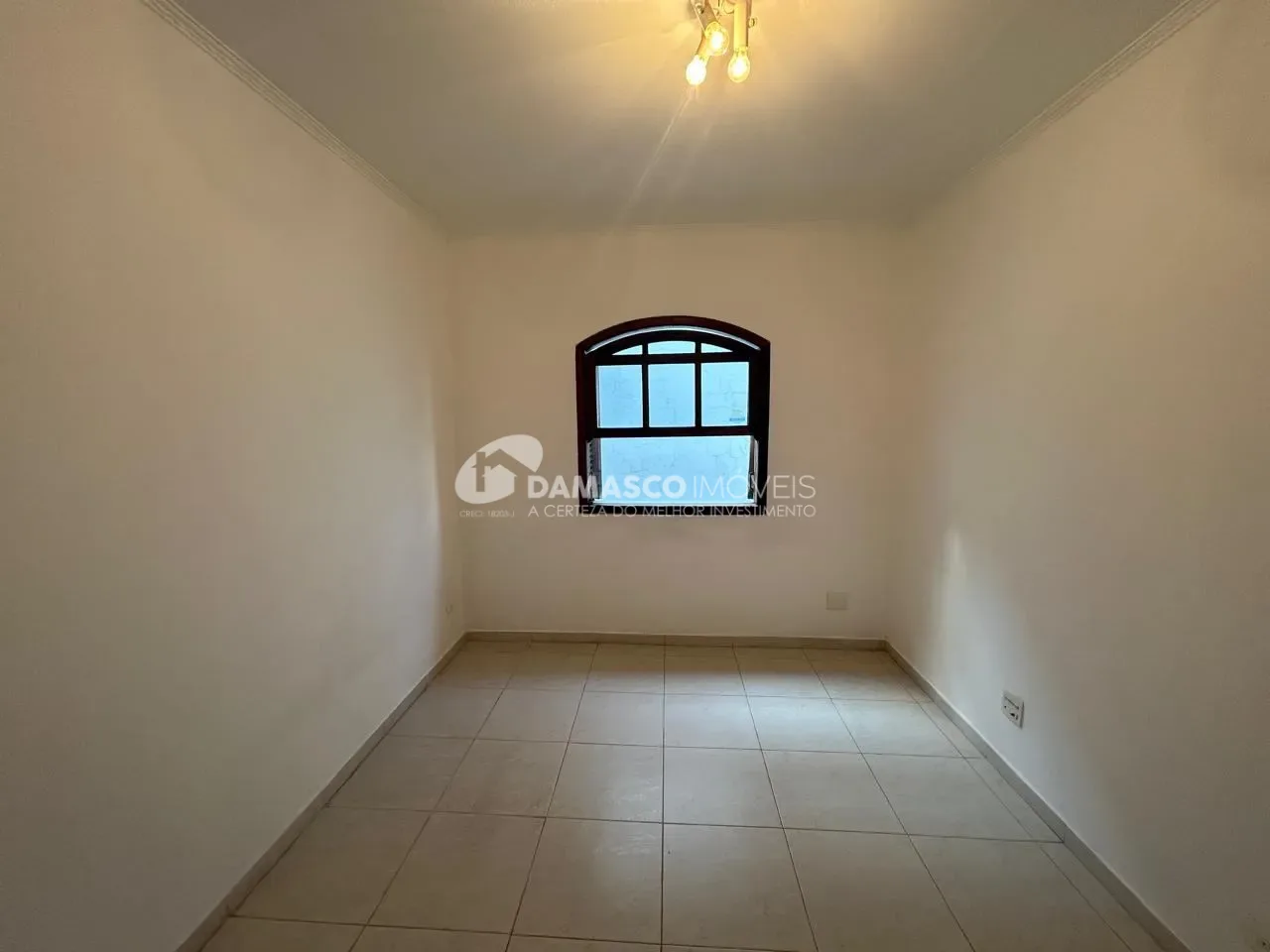 Sobrado para Venda 3 Quartos, 2 Suites, 5 Vagas, Mauá, São Caetano do Sul - SP