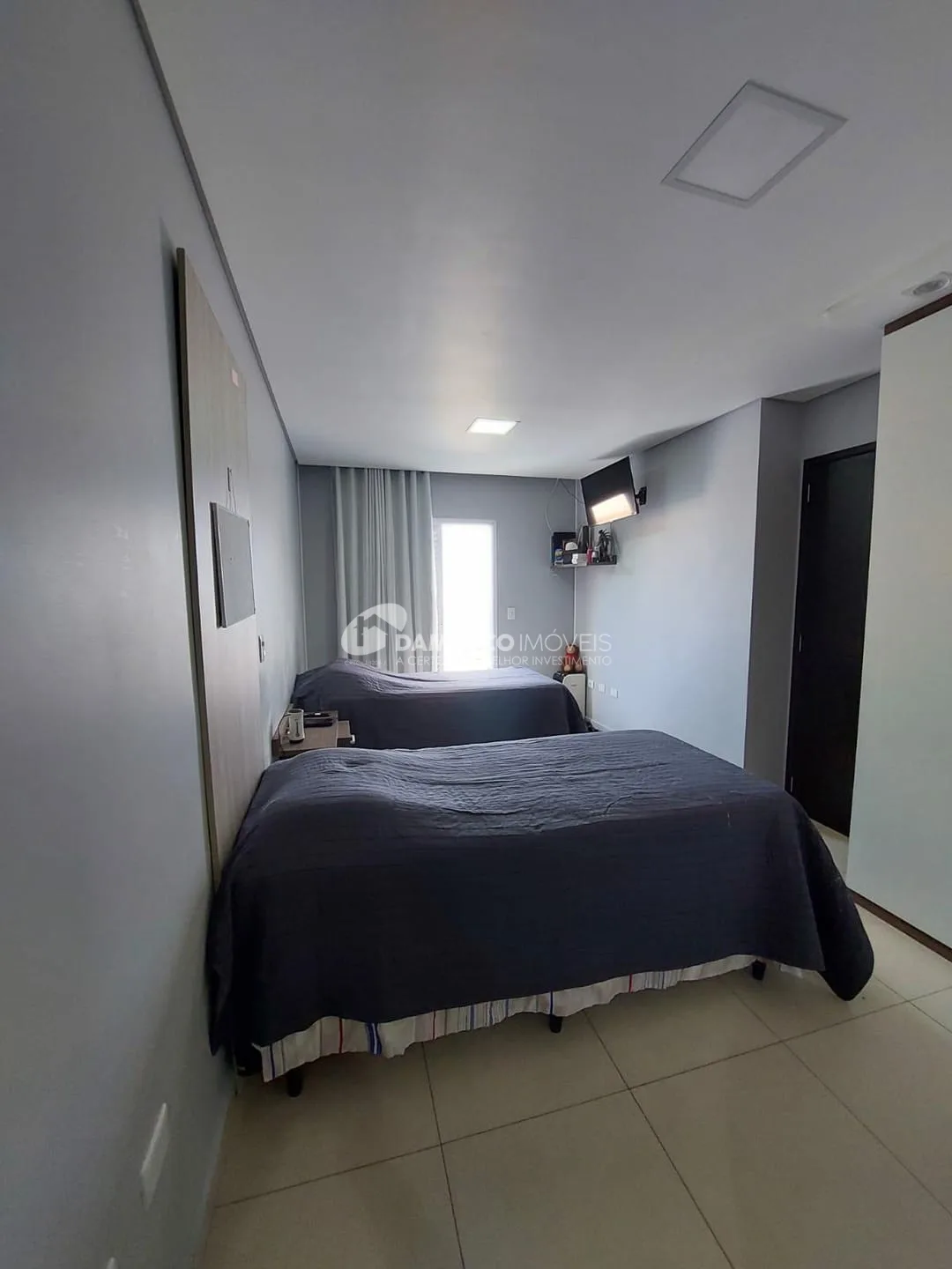 Sobrado à venda 3 Quartos, 3 Suites, 4 Vagas, Nova Gerty, São Caetano do Sul - SP