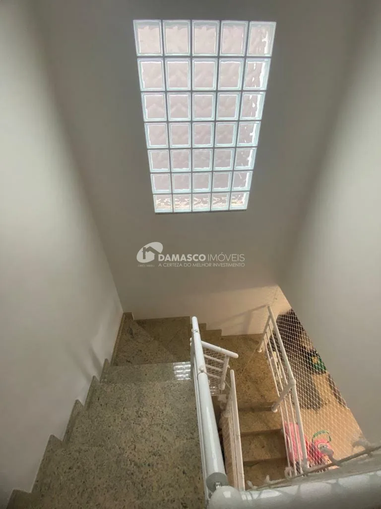 Sobrado para Locação 3 Quartos, 1 Suite, 2 Vagas, Jardim, Santo André - SP