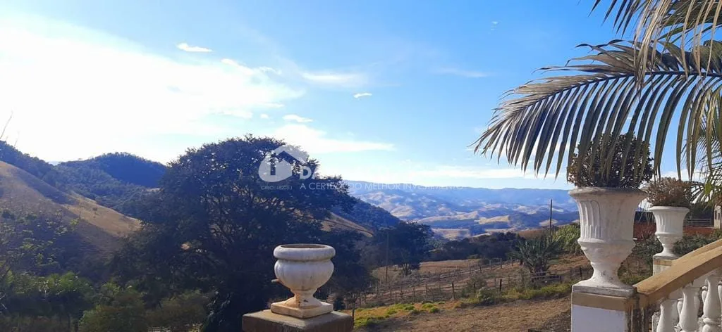 Casa à venda 6 Quartos, 6 Suites, Dos Pires, Sapucaí Mirim - MG