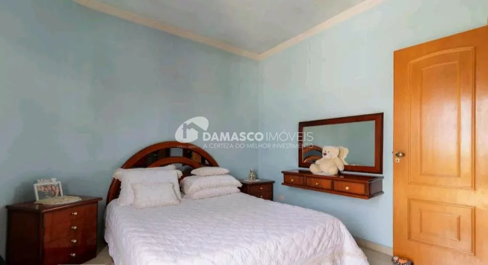Sobrado à venda 3 Quartos, 1 Suite, 3 Vagas, 253M², Vila Alpina, São Paulo - SP