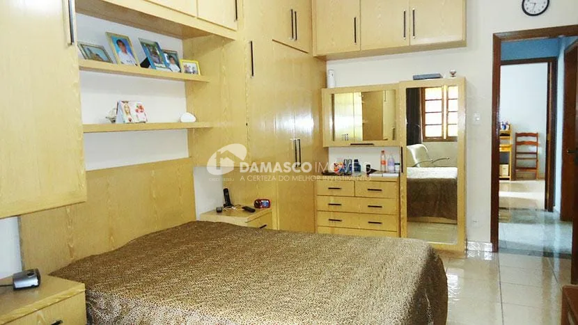 Casa à venda 5 Quartos, 6 Vagas, 237M², Vila Aquilino, Santo André - SP