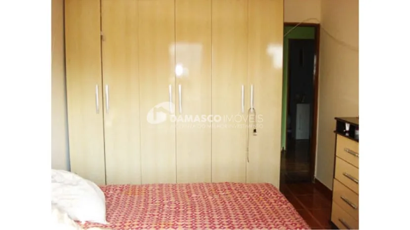 Sobrado à venda 3 Quartos, 1 Suite, 4 Vagas, 168M², Barcelona, São Caetano do Sul - SP