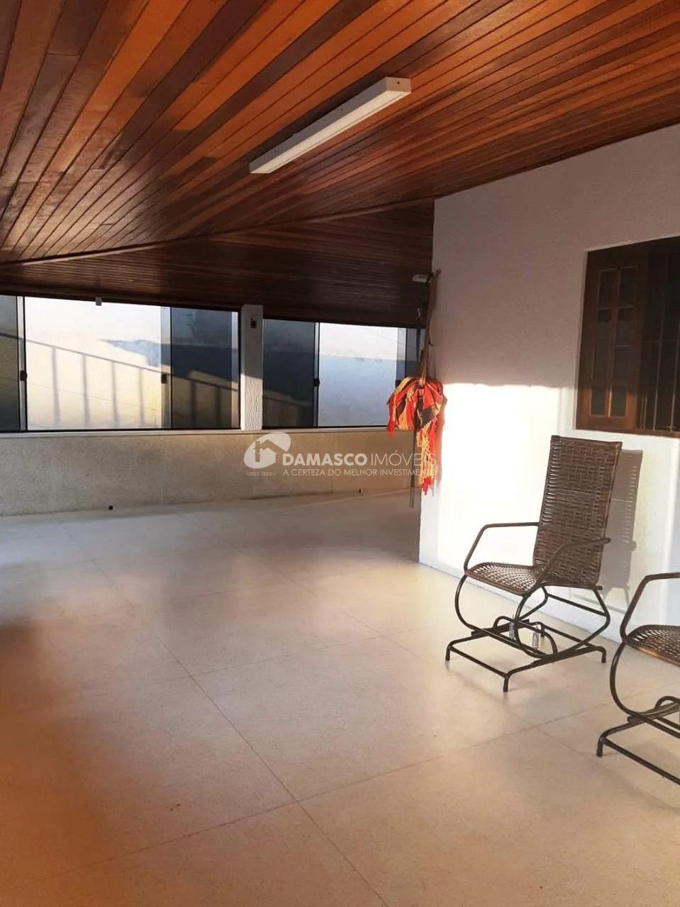 Chácara à venda 4 Quartos, 3 Suítes, 10 Vagas, Horto F Dois, Mairinque - SP