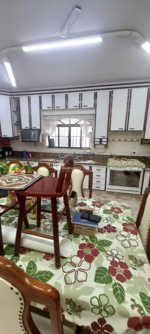 Sobrado à venda 3 Quartos, 1 Suite, 4 Vagas, 280M², Barcelona, São Caetano do Sul - SP