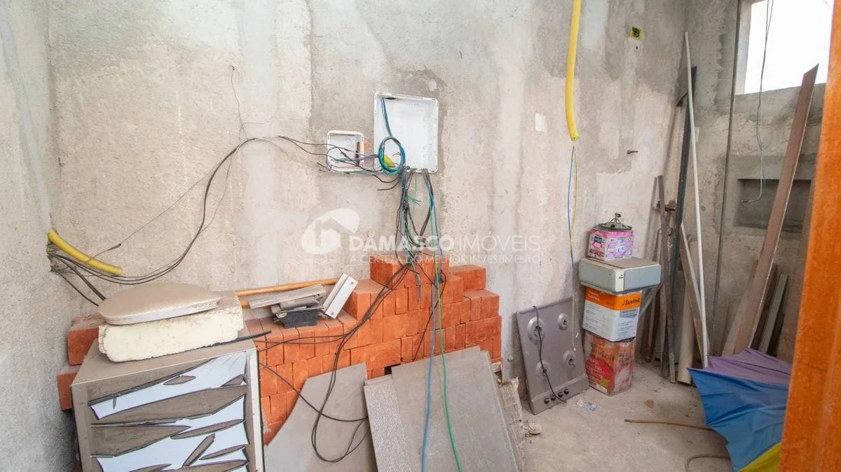 Imóvel com duas casas Bairro Osvaldo Cruz