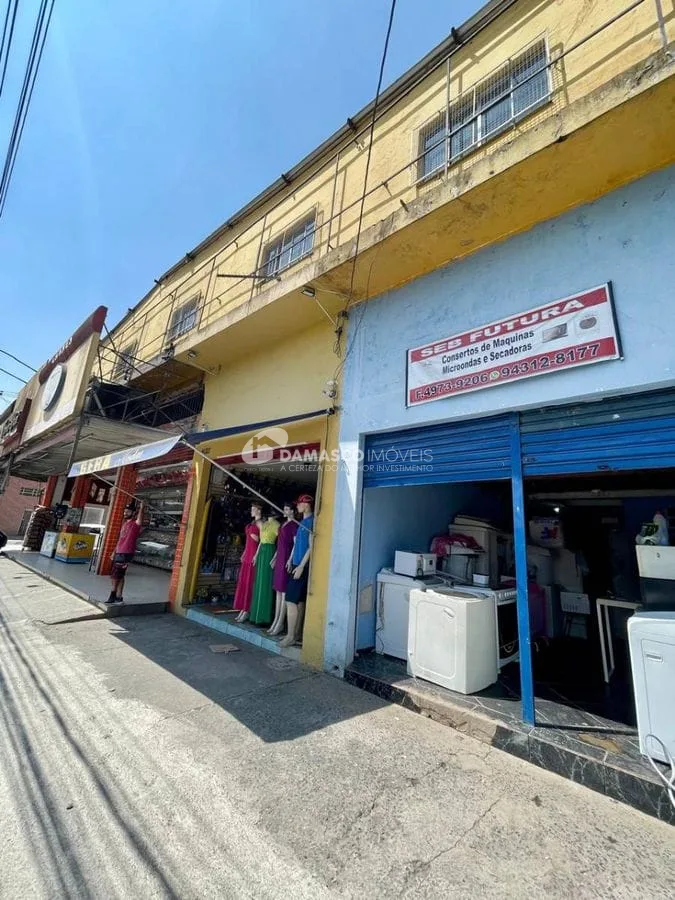 Prédio comercial no Jardim Santo André